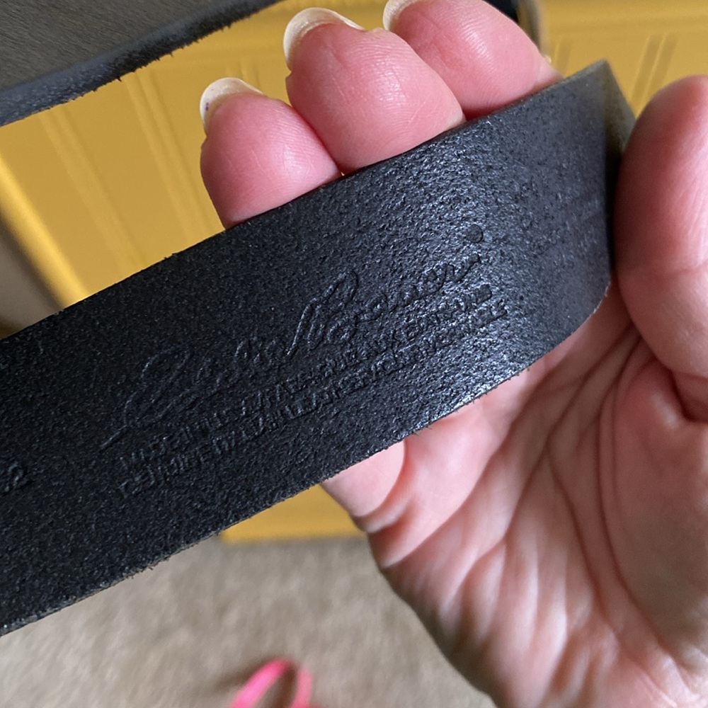 Eddie Bauer leather Belt. 30”-36” - Picture 3 of 3